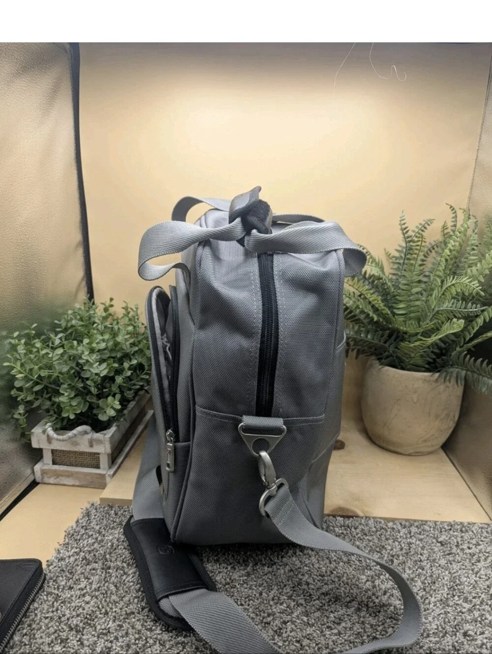 Swiss Gear Gray Zip Around Carry On Bag Shoulder Strap Collapsable